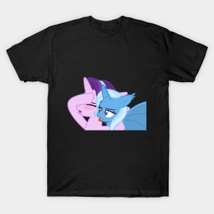 Bat Trixie Appreciating Starlight Glimmer T-Shirt